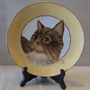 Decorative Cat Portrait Display Plate in Yellow